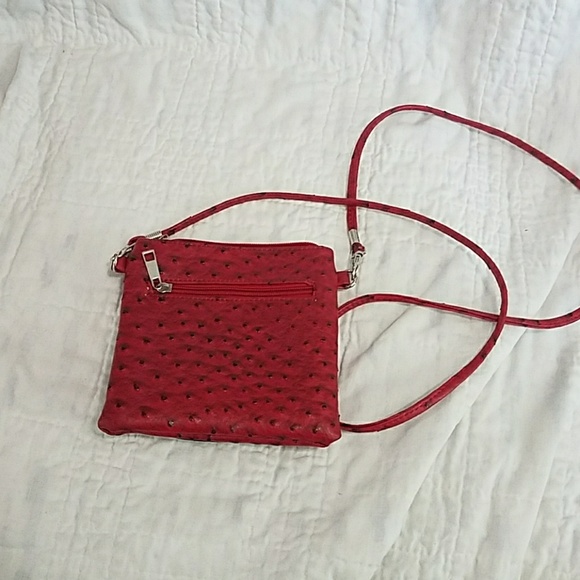 💥3 for $20💥Red rose cross body bag - Picture 2 of 3